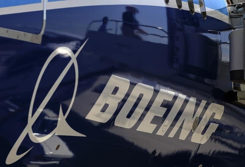 Boeing fait mieux que prevu au 4e trimestre