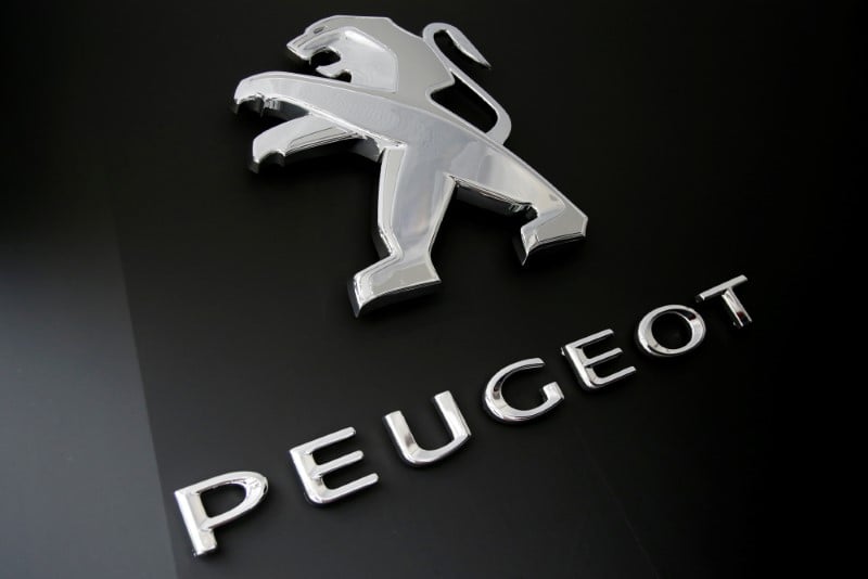 Peugeot compte supprimer 2.133 postes en 2017 en france