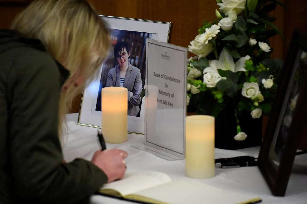 La nouvelle ira s'excuse pour la mort d'une journaliste en ulster
