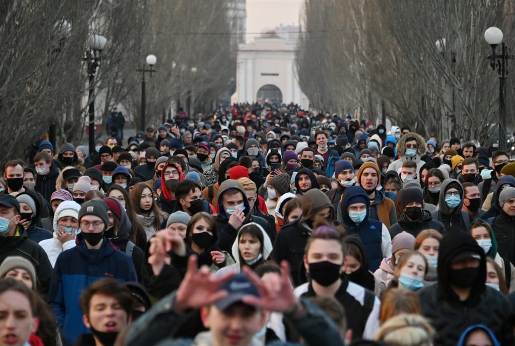 300 personnes arretees en russie lors de manifestations pro-navalny, selon une ong