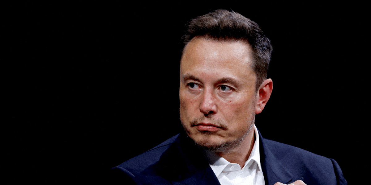 Ce n’est pas la première fois qu’Elon Musk provoque une personne sur son réseau social. L'an dernier, il avait réclamé un combat de MMA contre le patron de Meta, Mark Zuckerberg.