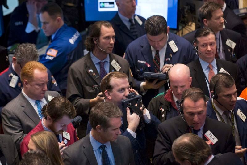 Wall Street suspendue au référendum en Crimée