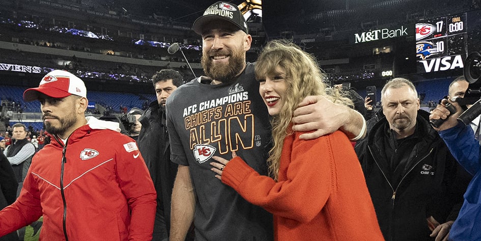 La superstar et son compagnon, Travis Kelce, joueur de l’équipe des Kansas
City Chiefs, le 28 janvier.