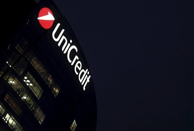 Unicredit place 20% de finecobank