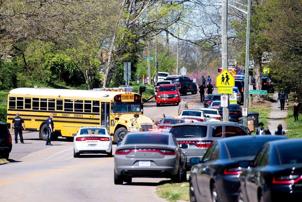 Usa: un etudiant arme abattu par la police dans un lycee du tennessee