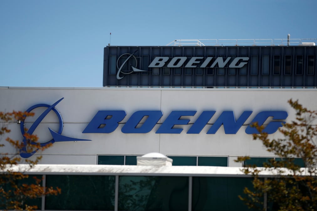 Boeing retire 210 appareils de son carnet de commandes