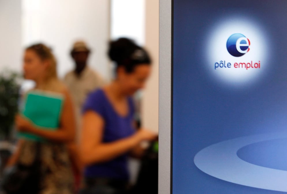 France: l'emploi salarie prive en hausse de 0,2% au quatrieme trimestre, +1,1% en 2019