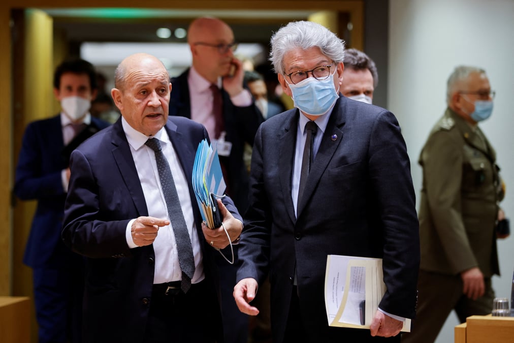 L'ue va etablir une nouvelle force militaire de reaction rapide