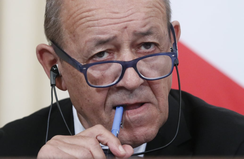 Le drian plaidera pour loup bureau aupres des autorites turques