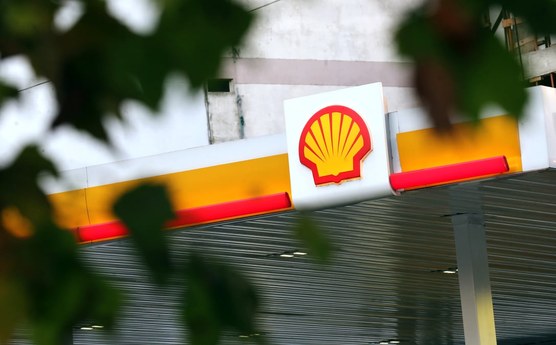 En pleine mutation verte, shell veut reduire de 40% ses couts de production de petrole & gaz