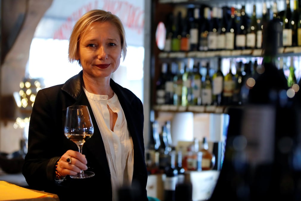 France: quand le covid-19 fait perdre aux oenologues le gout du vin