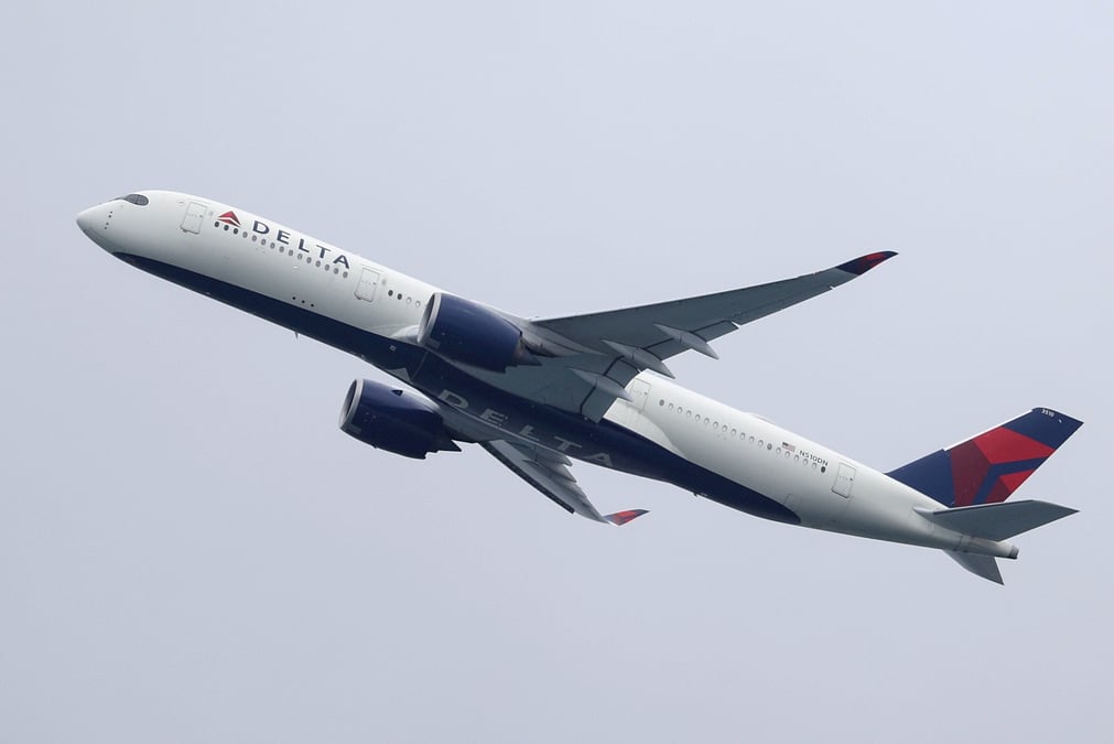 Coronavirus: delta air lines va faire cotiser davantage ses salaries non vaccines