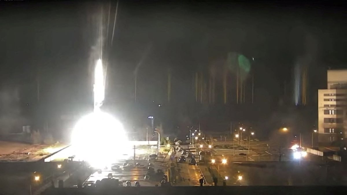Ukraine: affrontements pres de la plus grande centrale nucleaire d'europe