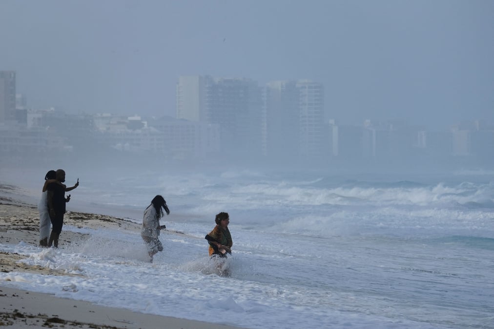 L'ouragan beryl attendu dans la zone touristique mexicaine
