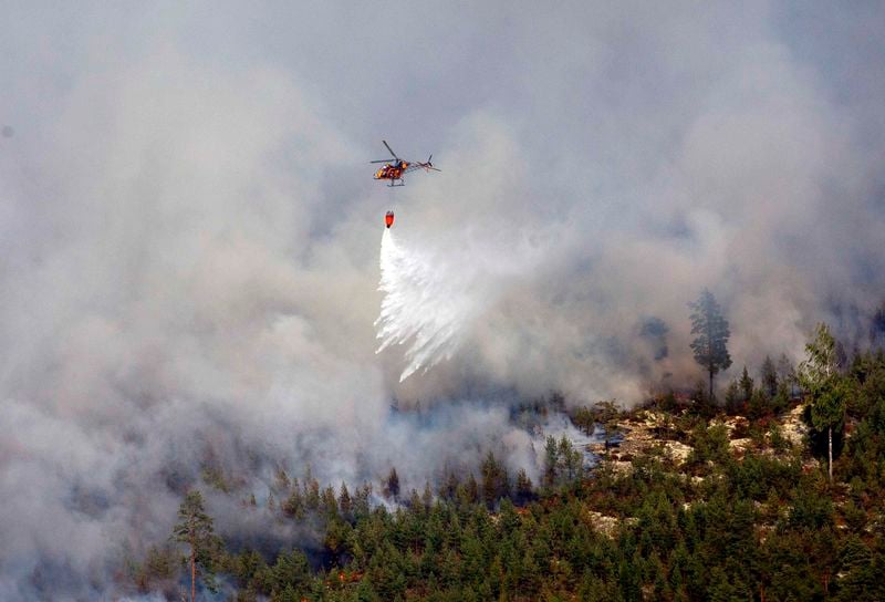 Vaste feu de forêt en Suède, un mort