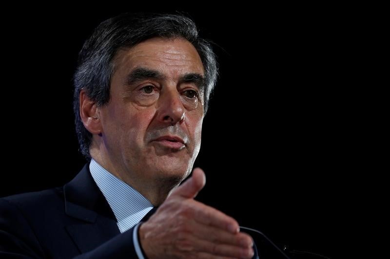 Francois fillon veut encore y croire