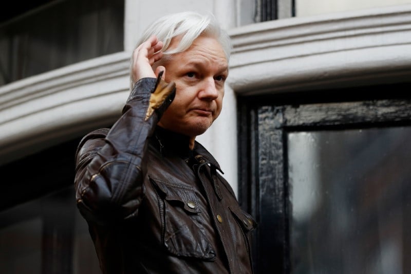 Londres refuse d'accorder a julian assange un statut diplomatique