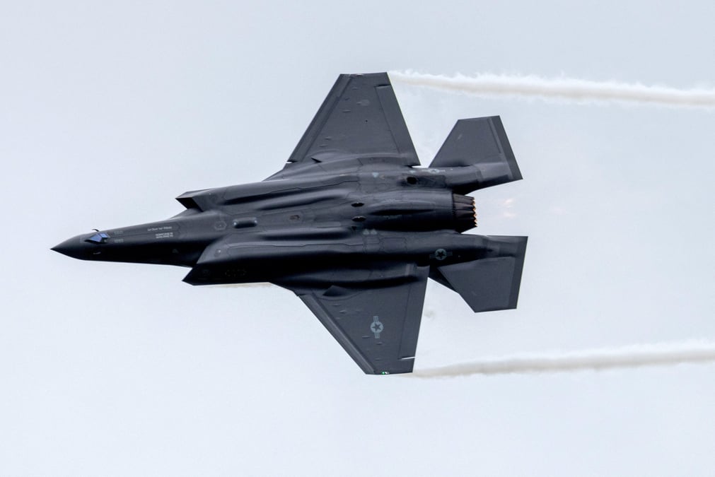 Une source militaire a déclaré à Reuters que Berlin envisage d'acheter huit avions de combat F-35.