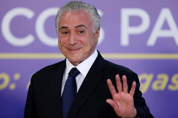 Les deputes bresiliens statuent sur la mise en accusation de temer