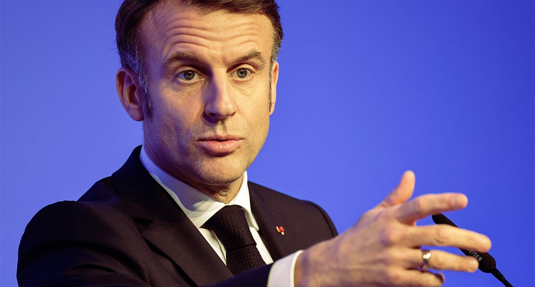 Emmanuel Macron a répondu aux questions de « La Tribune Dimanche » au sujet de l'Ukraine après le clash Trump-Zelensky de vendredi 28 février.