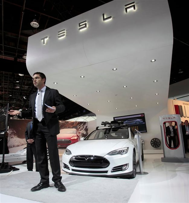 Au salon de Detroit, Tesla prévoit de doubler ses ventes en 2014