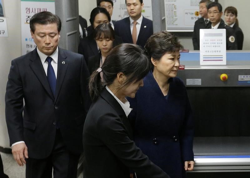 L'ex-presidente sud-coreenne park geun-hye arretee