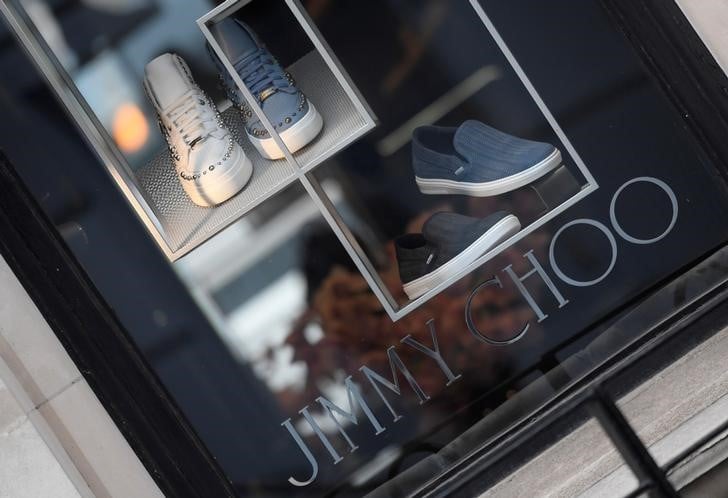 Michael kors rachete le chausseur de luxe jimmy choo pour 1 milliard d'euros
