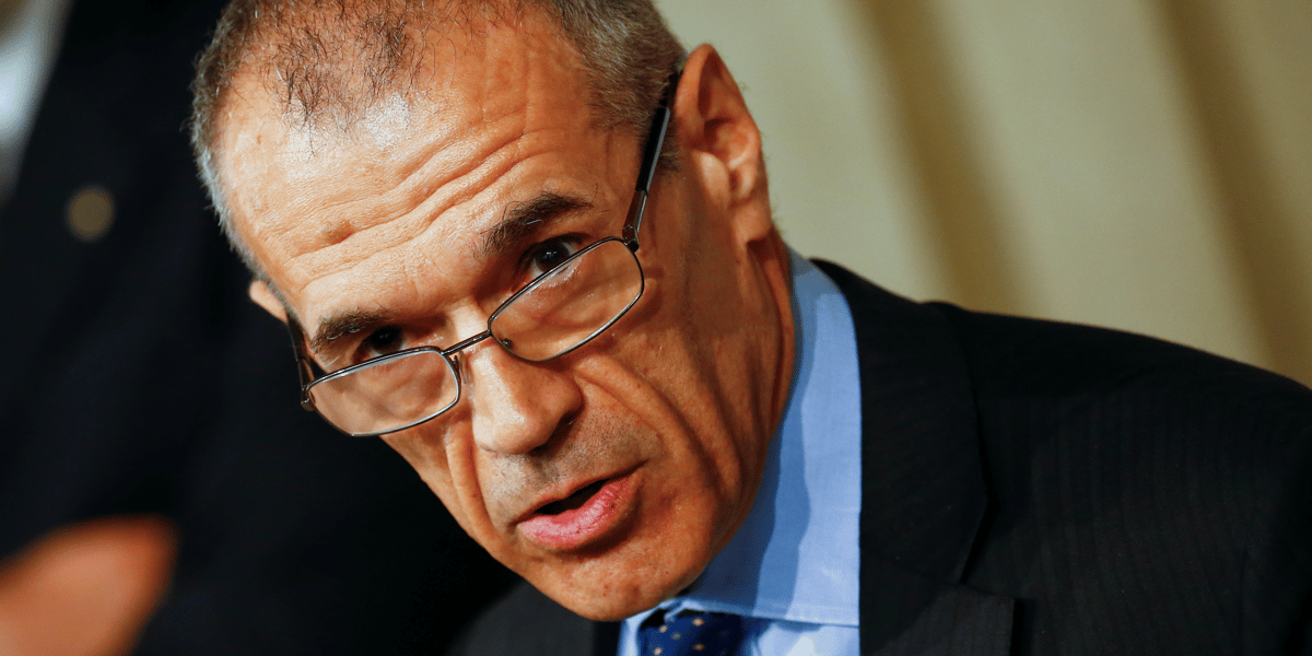 Crise en italie, l'ex-fmi carlo cottarelli recu a la presidence