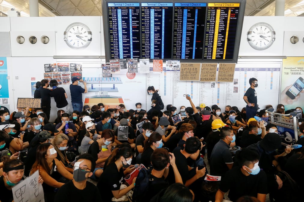 Tous les vols annules a l'aeroport de hong kong