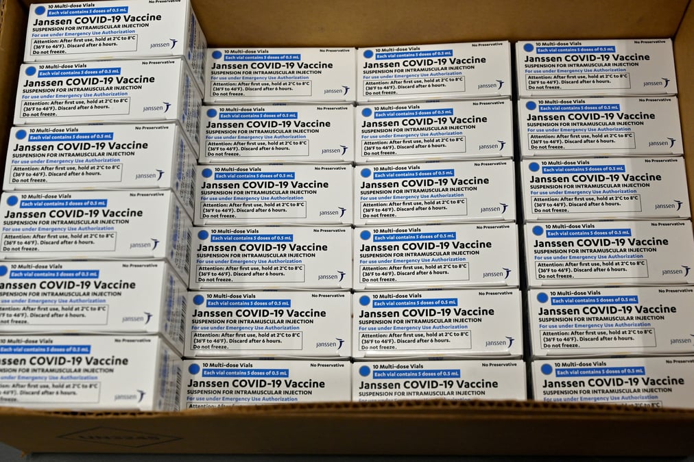 Coronavirus: l'ue a renonce a l'achat de 100 millions de doses du vaccin j&j
