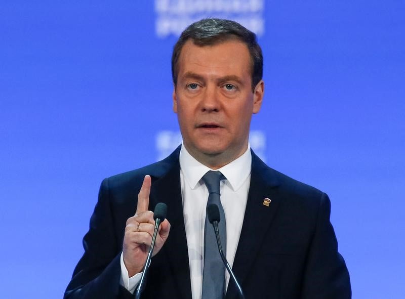 Pour medvedev, la russie doit se preparer a des sanctions durables