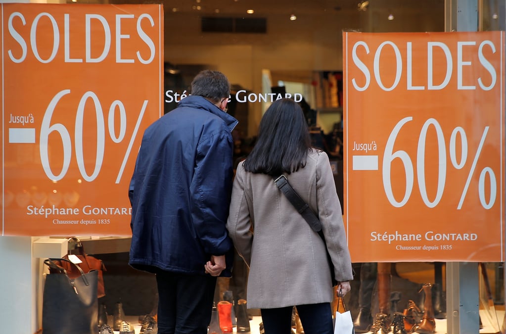 Polemique autour de la date du debut des soldes d'hiver