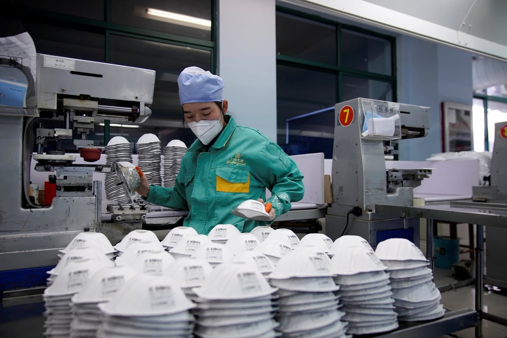 Chine: le pmi manufacturier en recul sur fond de craintes liees au coronavirus