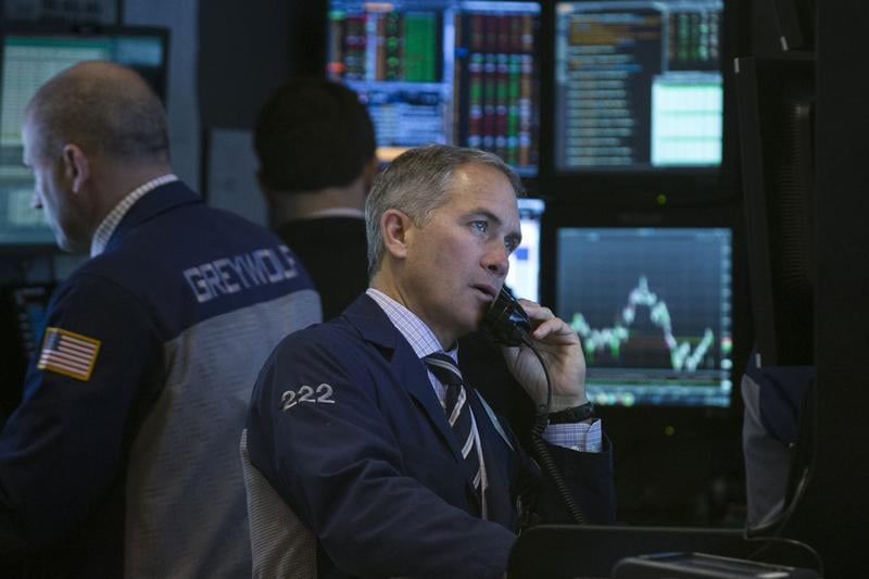 Wall Street clôture en baisse