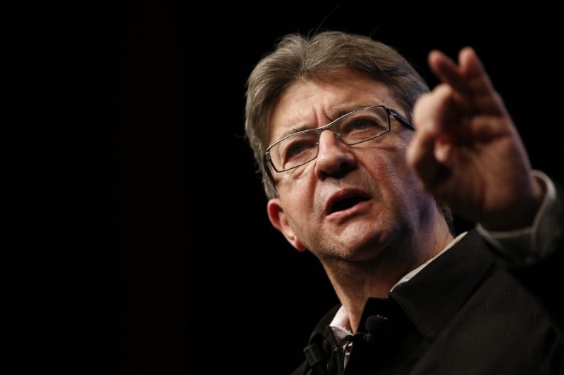 Melenchon n'exclut pas un desistement du candidat ps