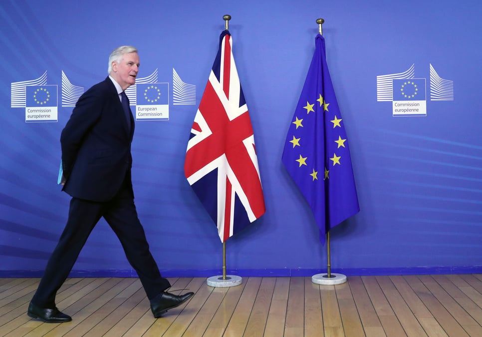 Brexit: barnier pret a revoir la declaration politique