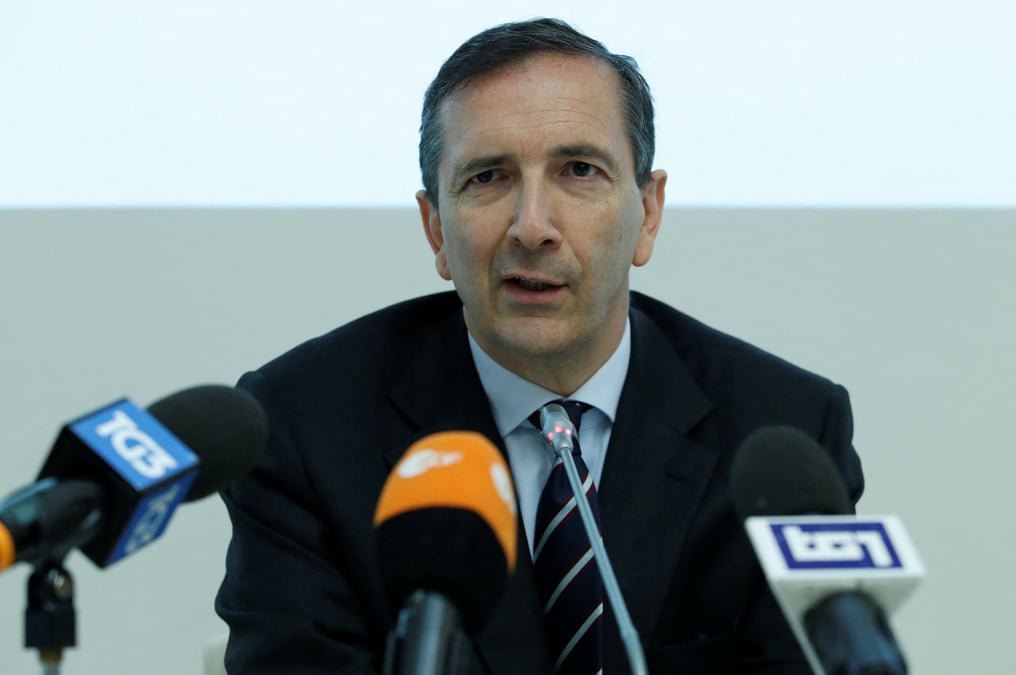 Italie: le conseil de telecom italia approuve la demission de gubitosi
