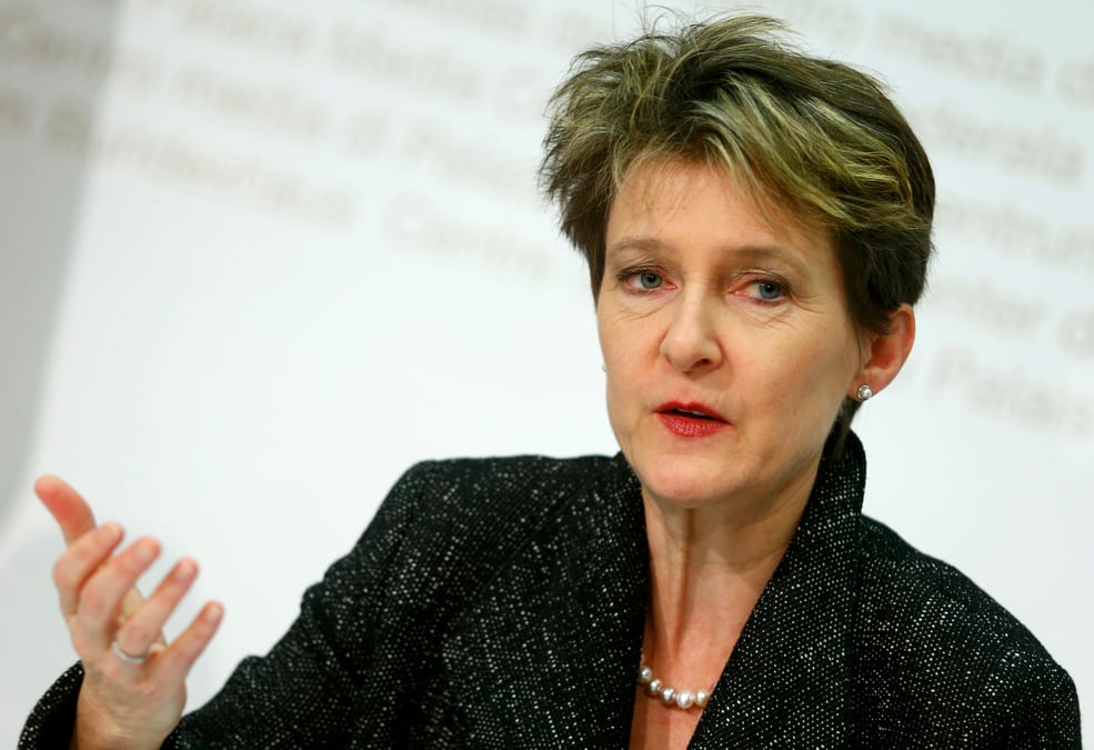 La suisse prete a agir unilateralement sur l'immigration
