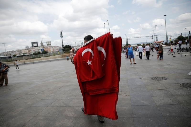 De nouvelles arrestations en turquie apres le putsch manque