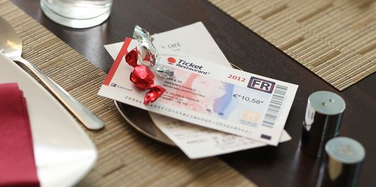 Le marché français des titres-restaurant avoisine les 8,5 milliards d'euros en 2022.