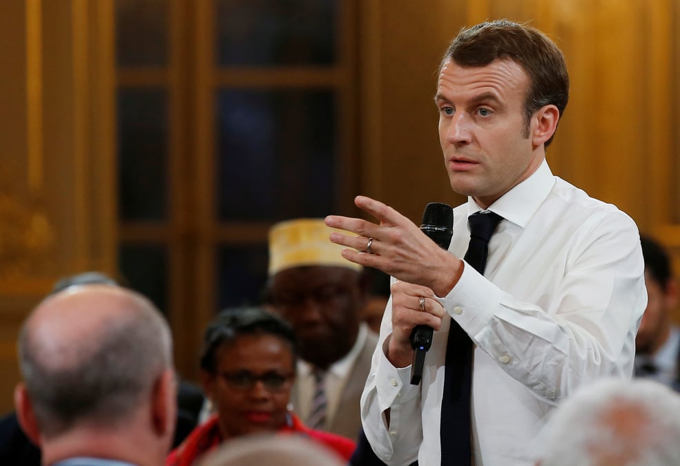 Macron veut encadrer le taux horaire des chauffeurs vtc