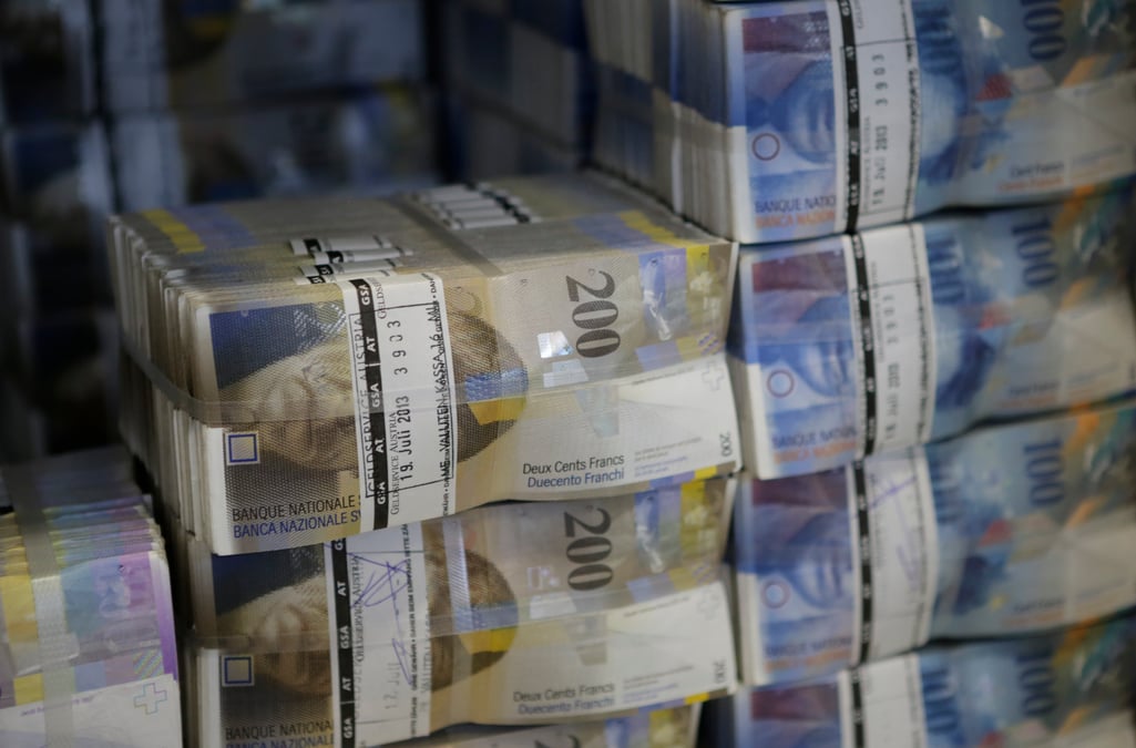 Le franc suisse victime d'un "flash crash" en asie