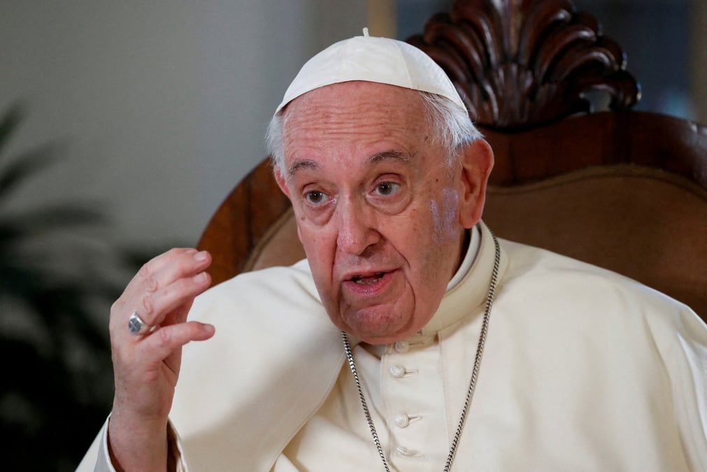 Vatican: le pape nomme pour la premiere fois des femmes au comite consultatif des eveques