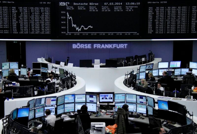 Les Bourses européennes accentuent leur baisse à mi-séance