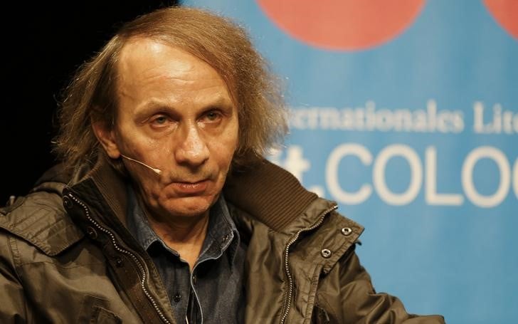 Une piece de houellebecq annulee pour raisons de securite