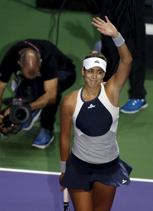 Muguruza fait un sans-faute, kvitova l'accompagne en demi-finale