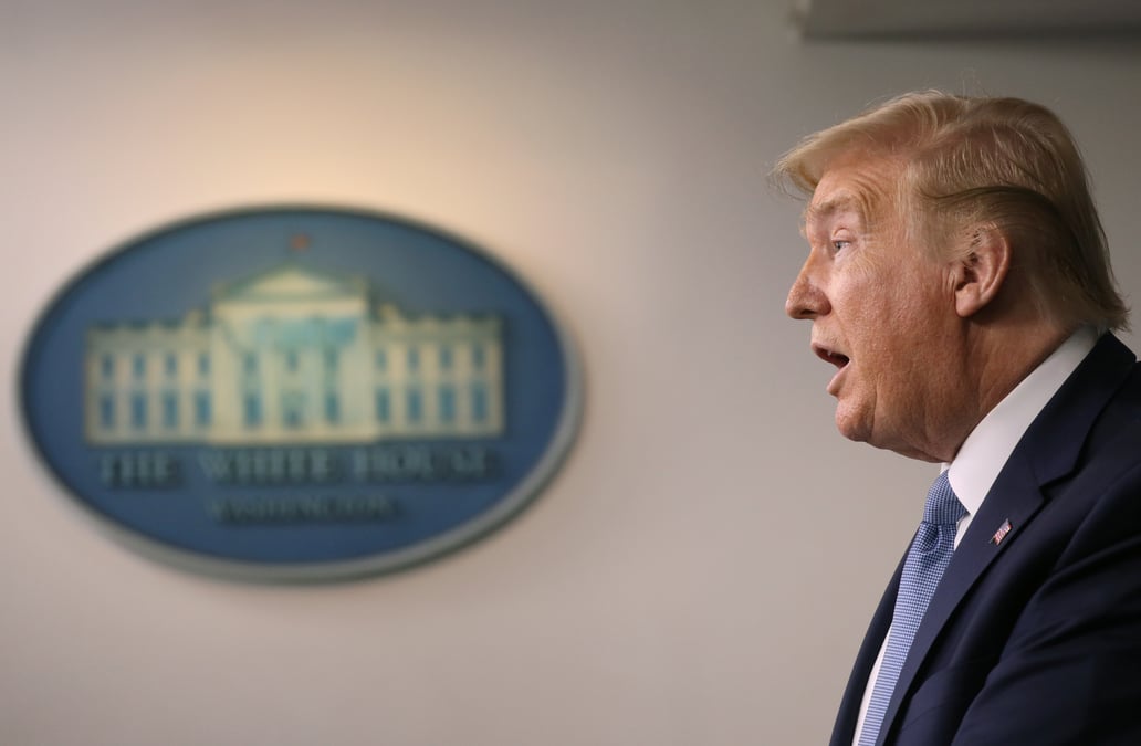 Coronavirus: trump evoque une aide directe aux americains et un soutien a boeing