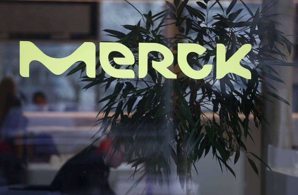 Le logo du groupe pharmaceutique et chimique merck kgaa, a darmstadt
