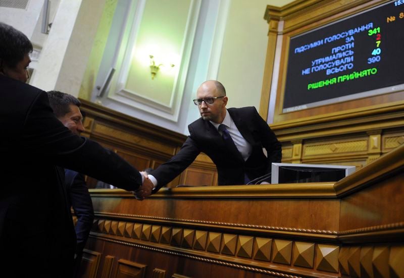 Arseni Iatseniouk reconduit à la tête du gouvernement ukrainien