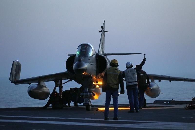 Fin de la mission du charles-de-gaulle dans le golfe